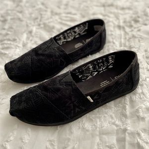 Tom’s Geometric Lace Alpargata